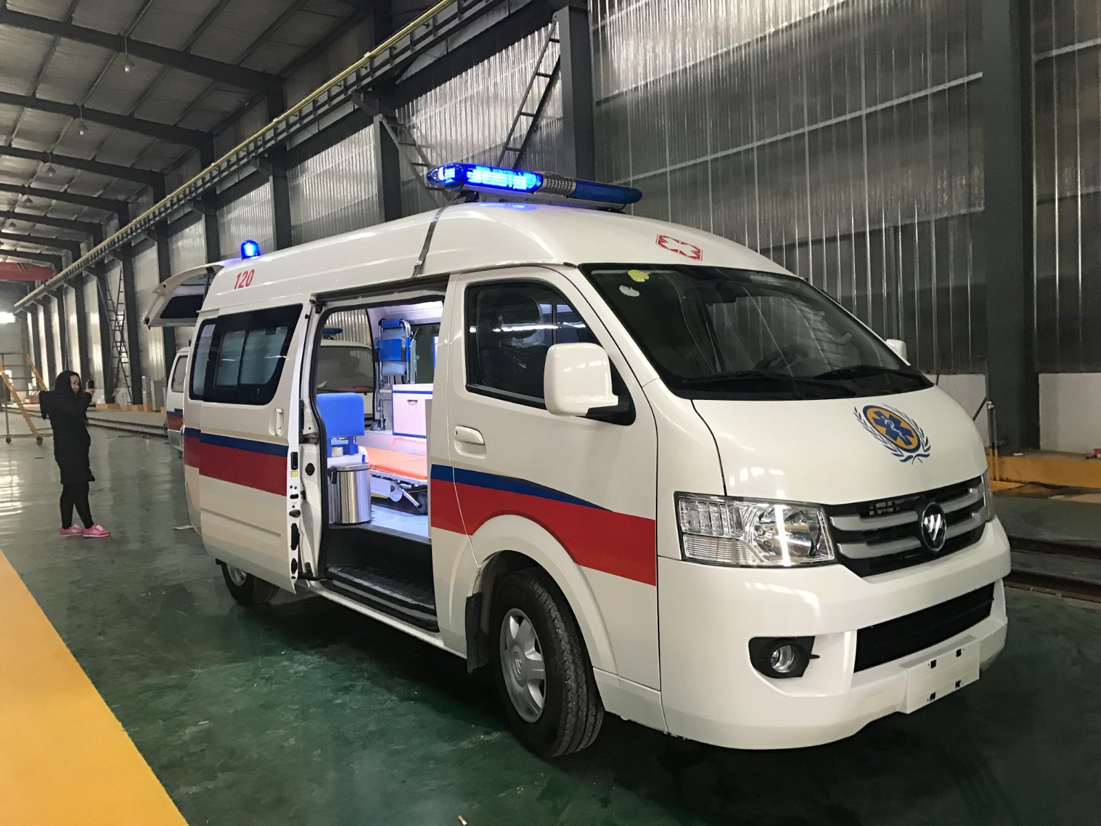 塔城市救护车转院