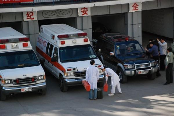 塔城市救护车转院
